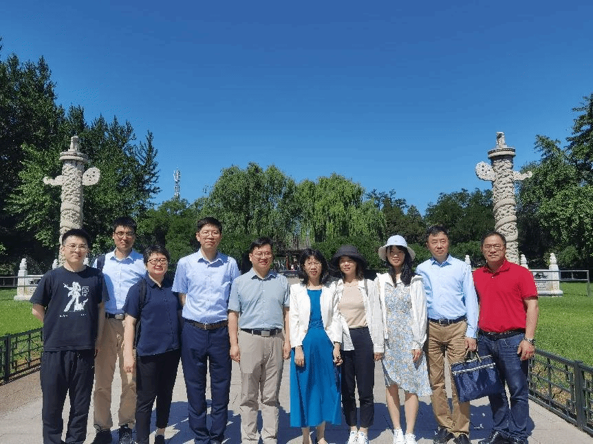 1北京调研合影.png 1北京调研合影.png