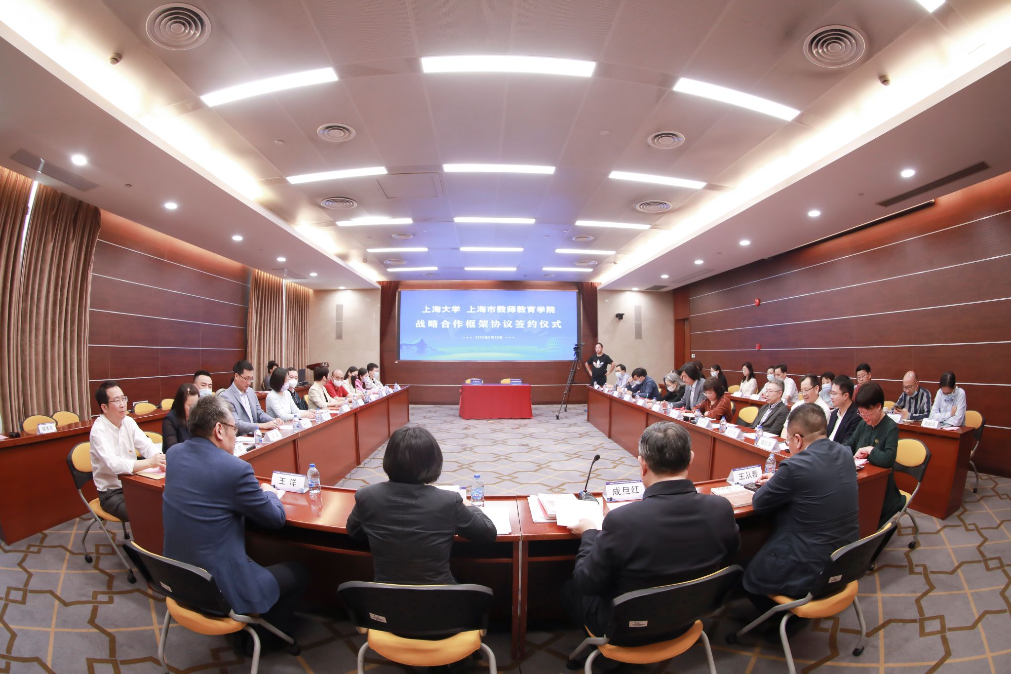 EZ8A1953.jpg EZ8A1953.jpg