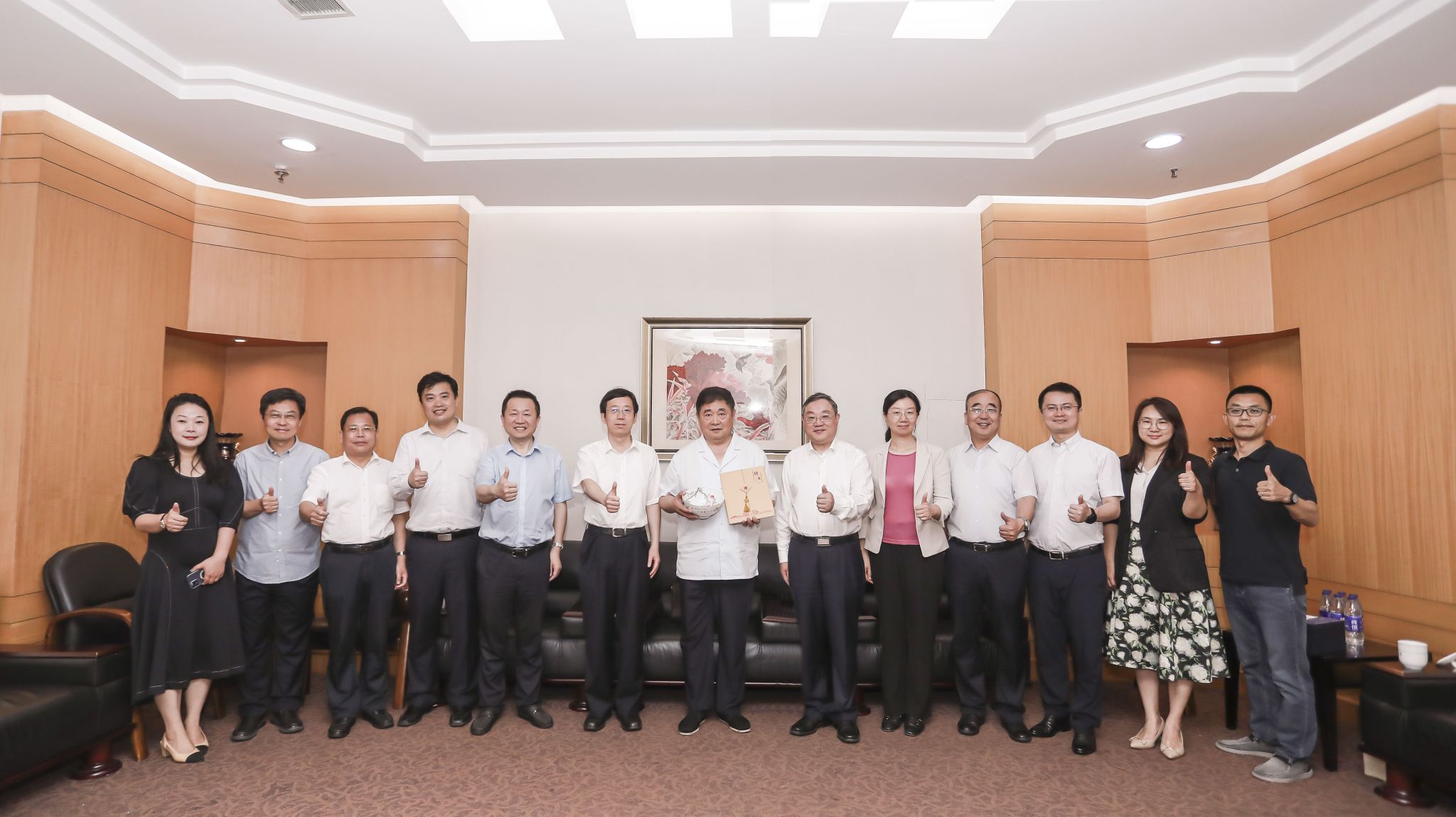 图片3.jpg 图片3.jpg